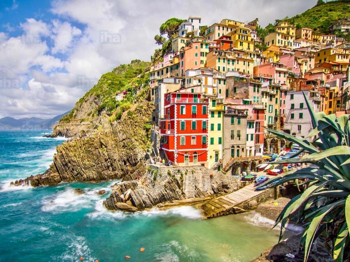 L'Arcobaleno Affittacamere Riomaggiore Esterno foto